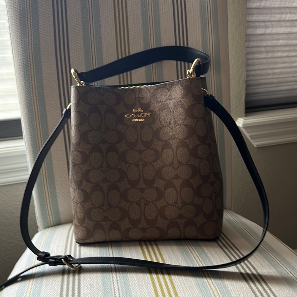 Coach Bucket Bag